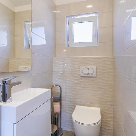 Lägenhet Sea View Cres